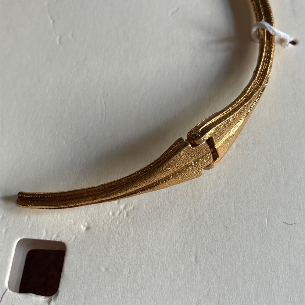 NWT. Zara Golden Textured Metal Choker Necklace. - Picture 6 of 9